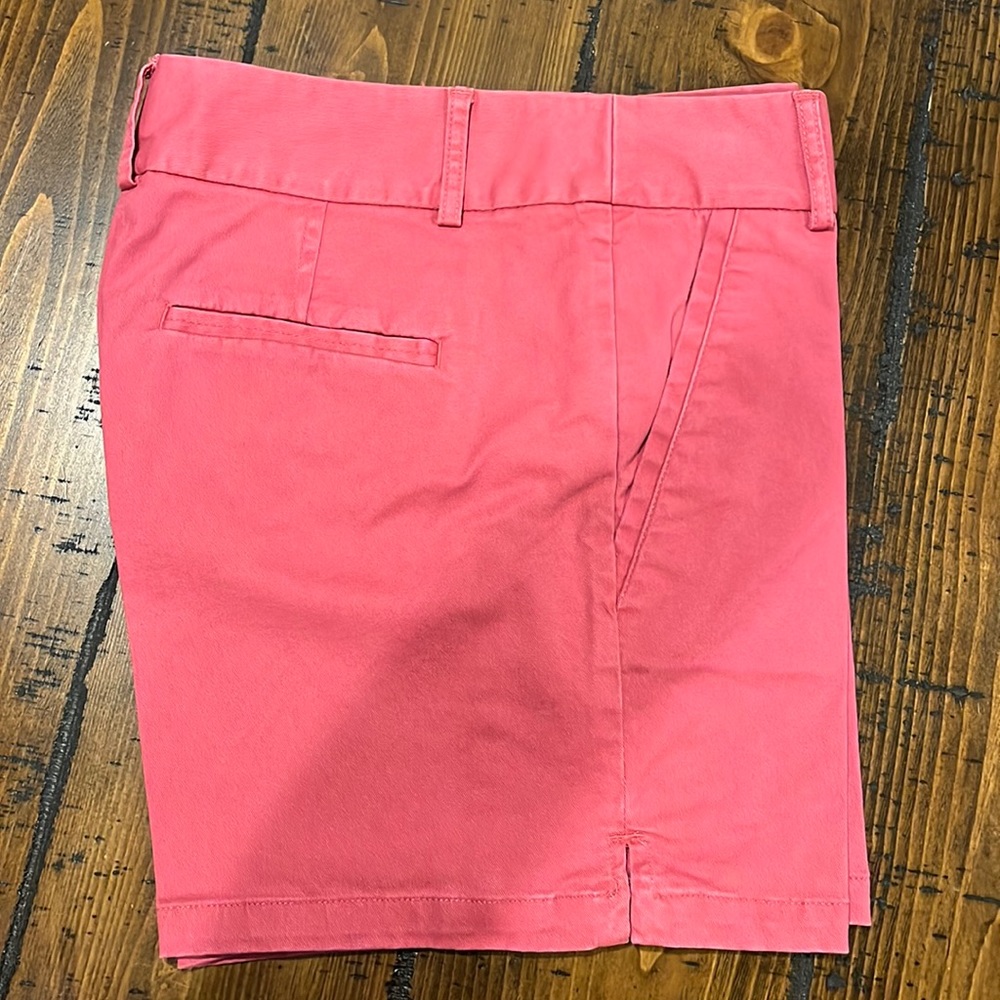 Loft,0, light red